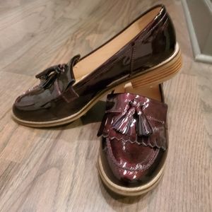 Women loafers Wine color with tassels
